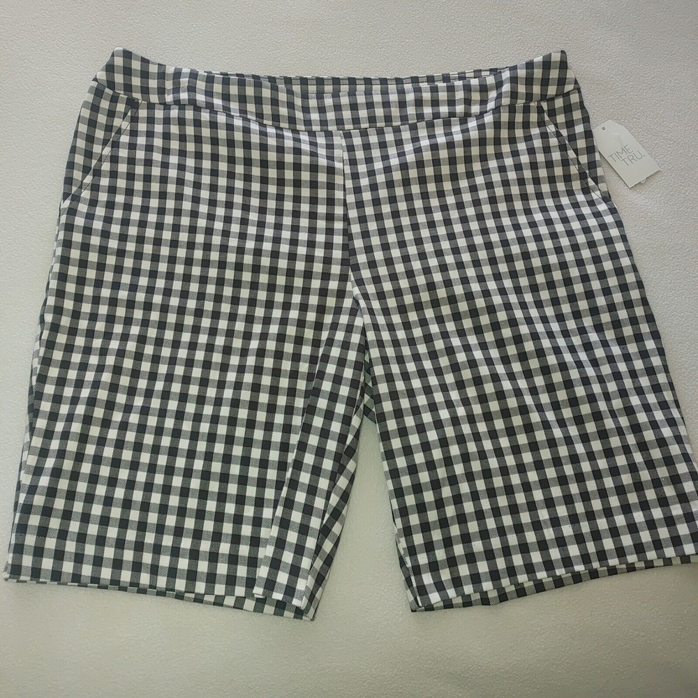 Time & Tru Black And White Gingham Bermuda Shorts Size XL 16-18 Stretch NEW